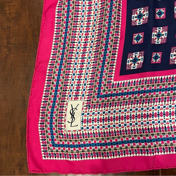 Authentic ysl silk scarf - Picture 3 of 3